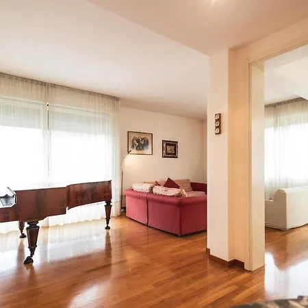 Royale Melody In - Near Centre Ravenna