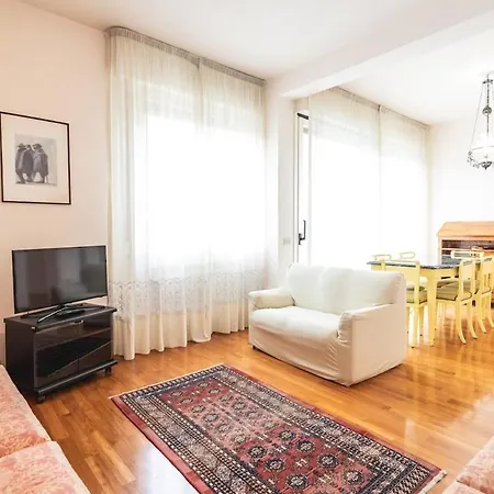 Apartment Royale Melody In - Near Centre
